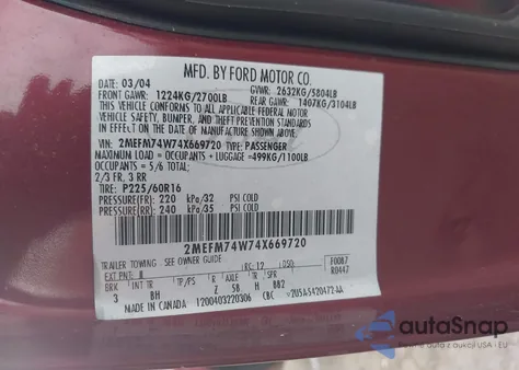 2004 Mercury Grand Marquis Gs z USA, uszkodzony, nr VIN 2MEFM74W74X669720